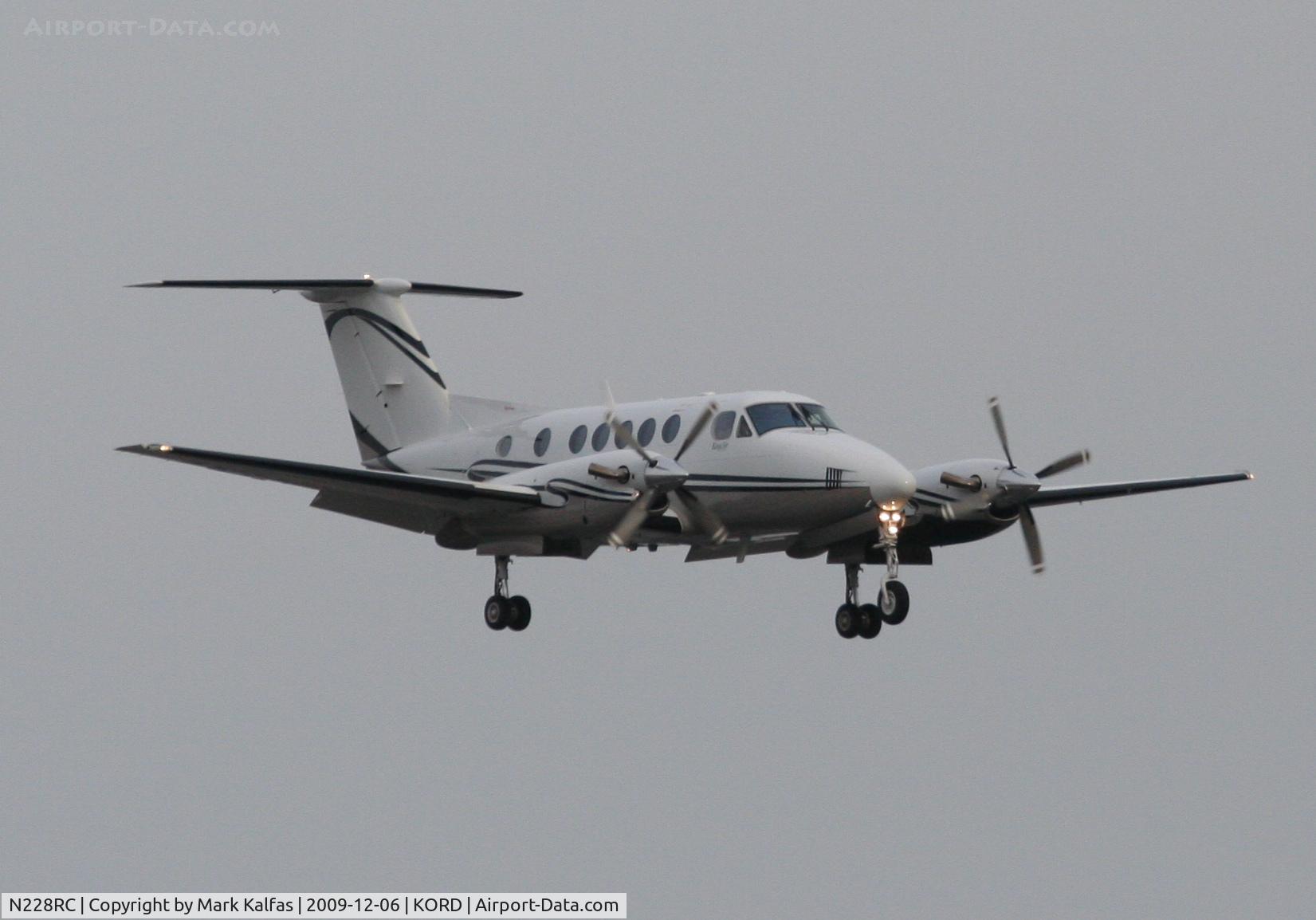 N228RC, 1978 Raytheon Aircraft Company B200 C/N BB-1910, Rieke Leasing Co Inc. B200 arriving from KGWB on 22R.