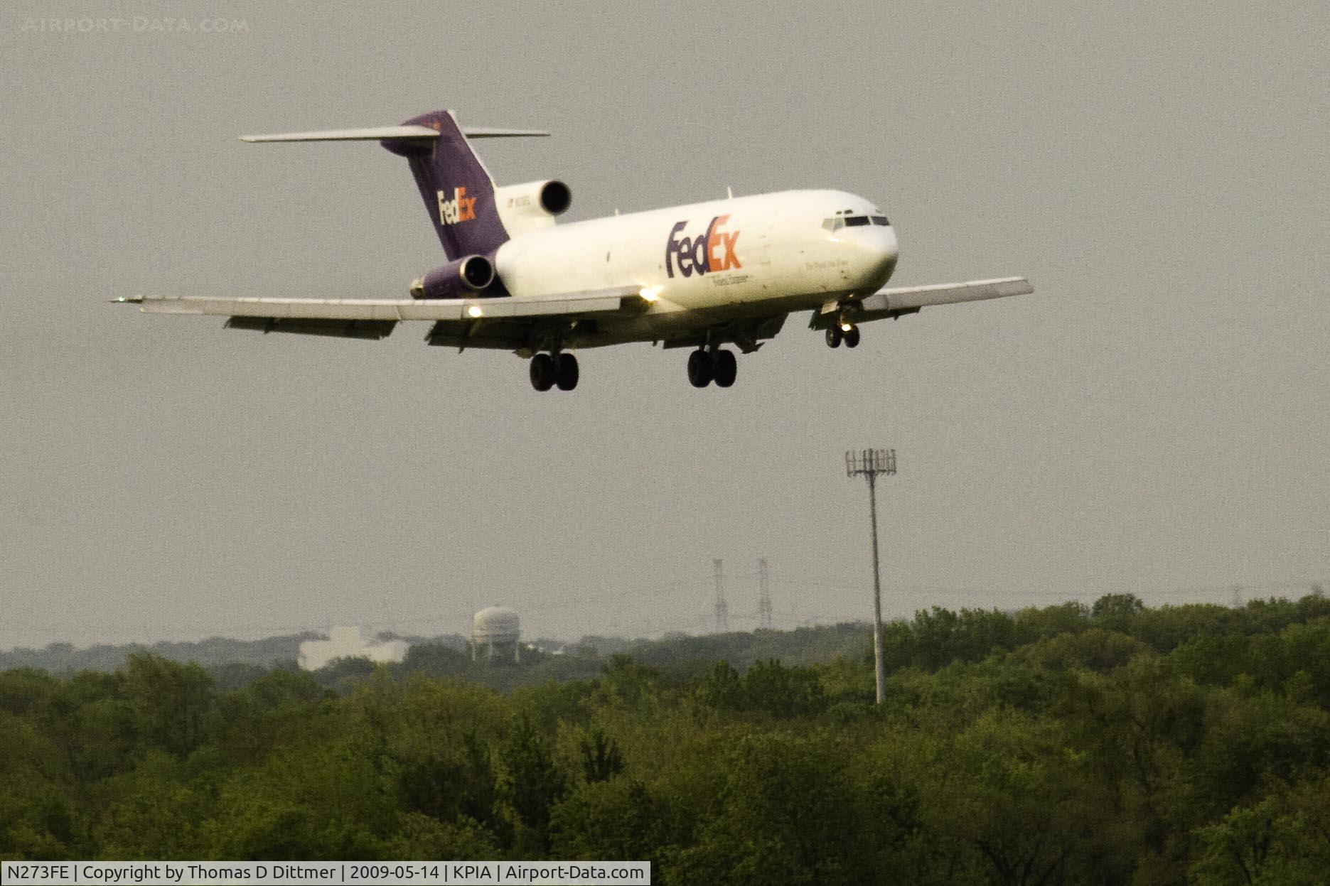 N273FE, 1980 Boeing 727-233F C/N 22038, Federal Express (N273FE) arrives at Peoria Illinois