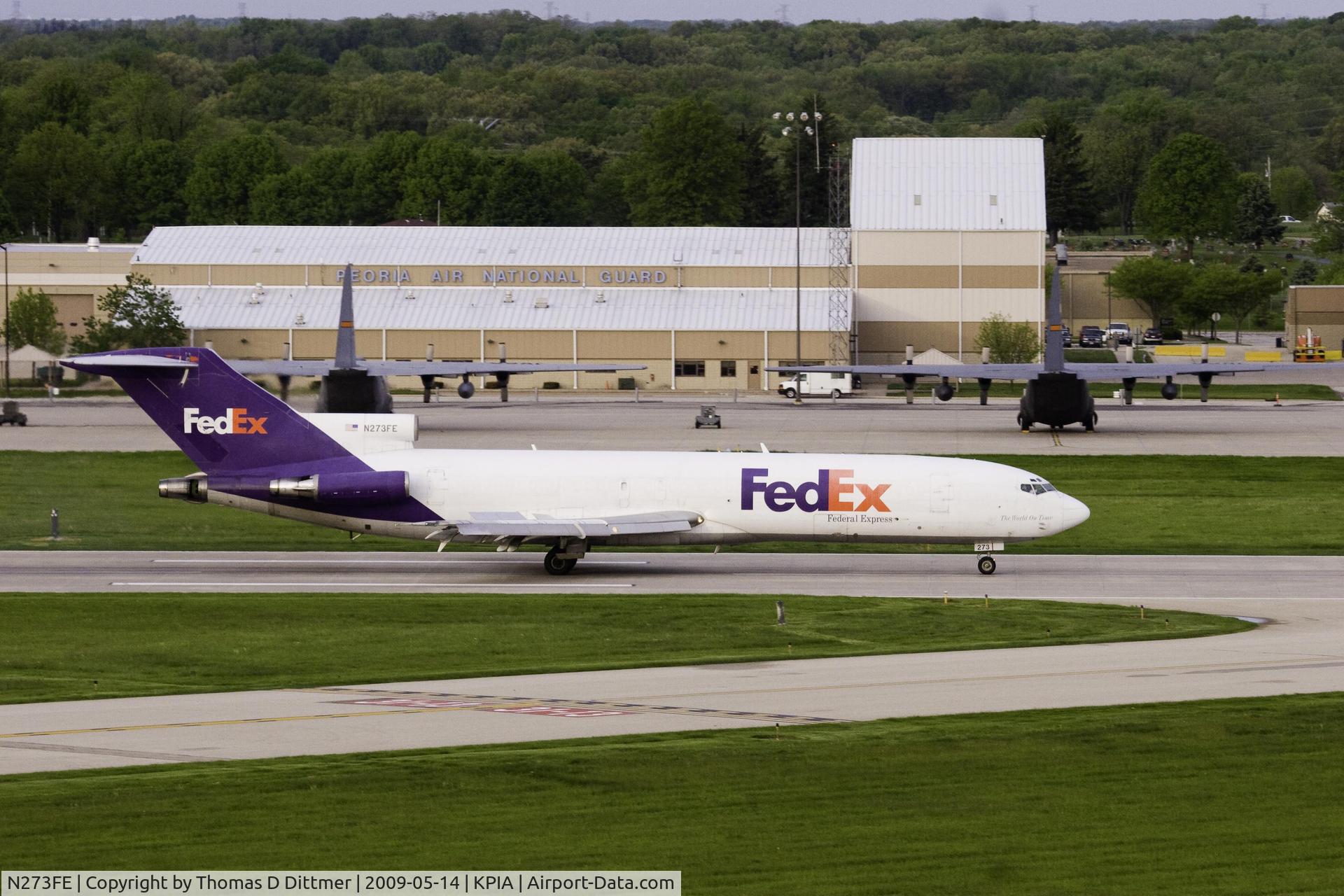 N273FE, 1980 Boeing 727-233F C/N 22038, Federal Express (N273FE) landing roll