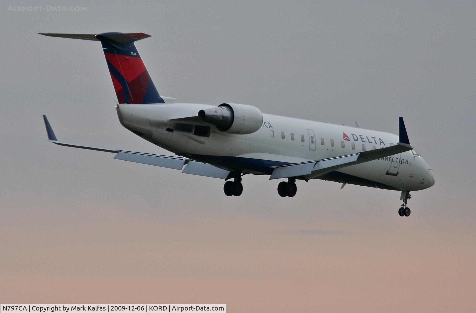 N797CA, 1999 Bombardier CRJ-100ER (CL-600-2B19) C/N 7344, Comair CL-600-2B19, COM1574 arriving from KCVG on 22R.