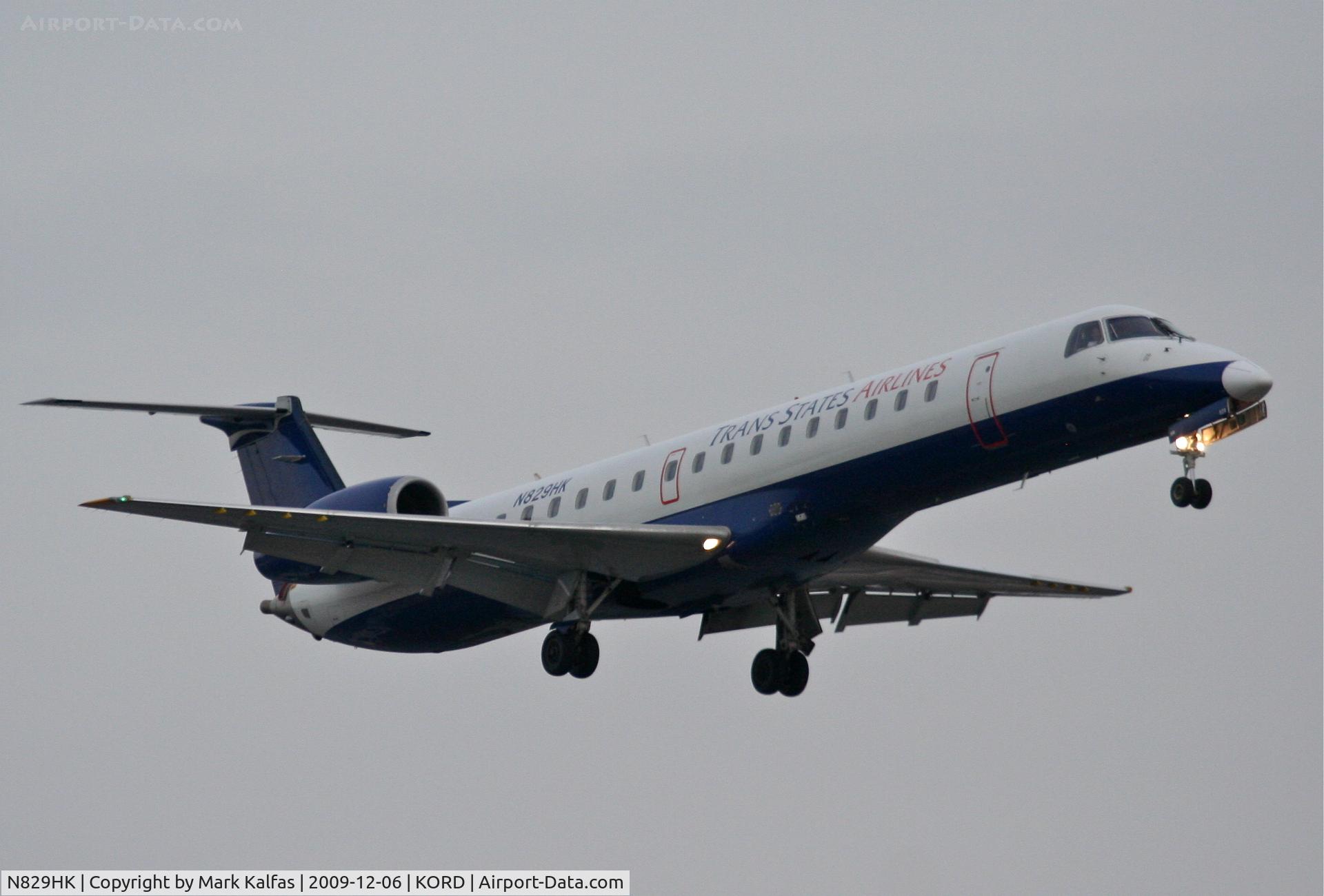 N829HK, 2000 Embraer ERJ-145LU (EMB-145LU) C/N 145281, Trans States Airlines EMB-145LR, LOF7905 arriving from KMDT on 22R.