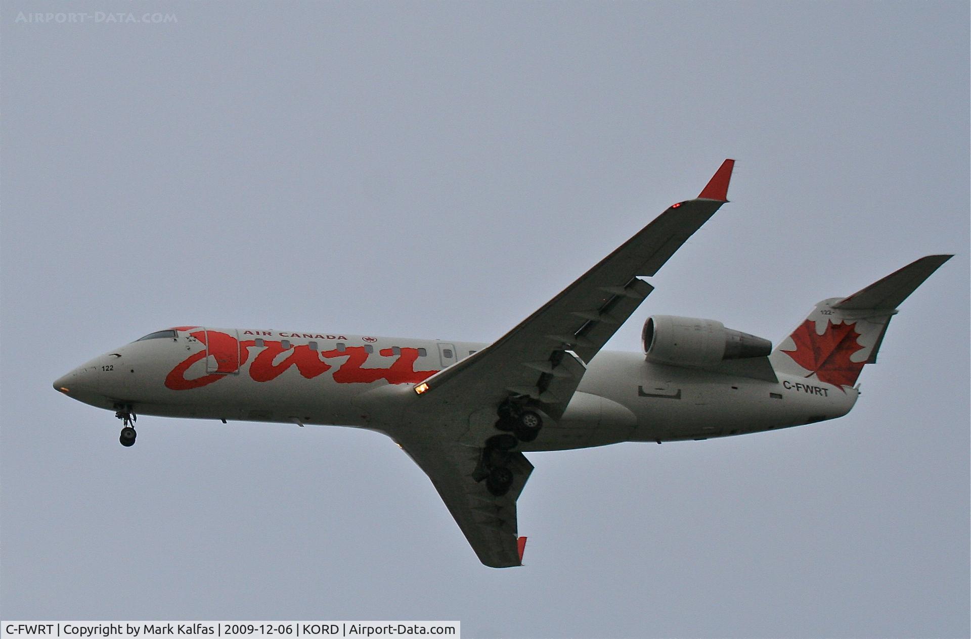 C-FWRT, 1996 Canadair CRJ-100ER (CL-600-2B19) C/N 7118, Air Canada Jazz Canadair CL-600-2B19, JZA655 arriving from CYUL (Montreal-Trudeau) on 27R.