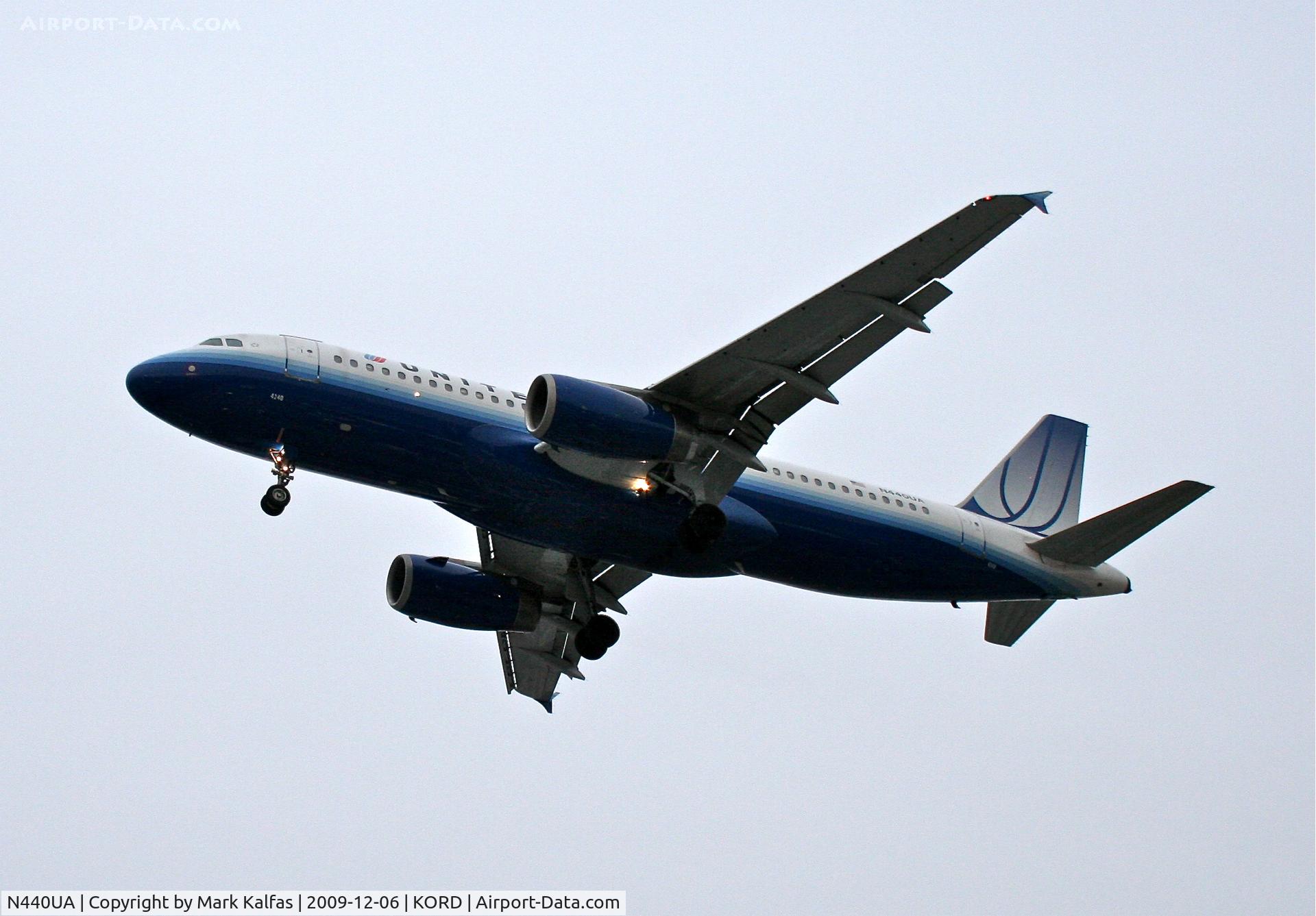 N440UA, 1997 Airbus A320-232 C/N 702, United Airlines A320-232, UAL683 arriving from KLGA on 27L.