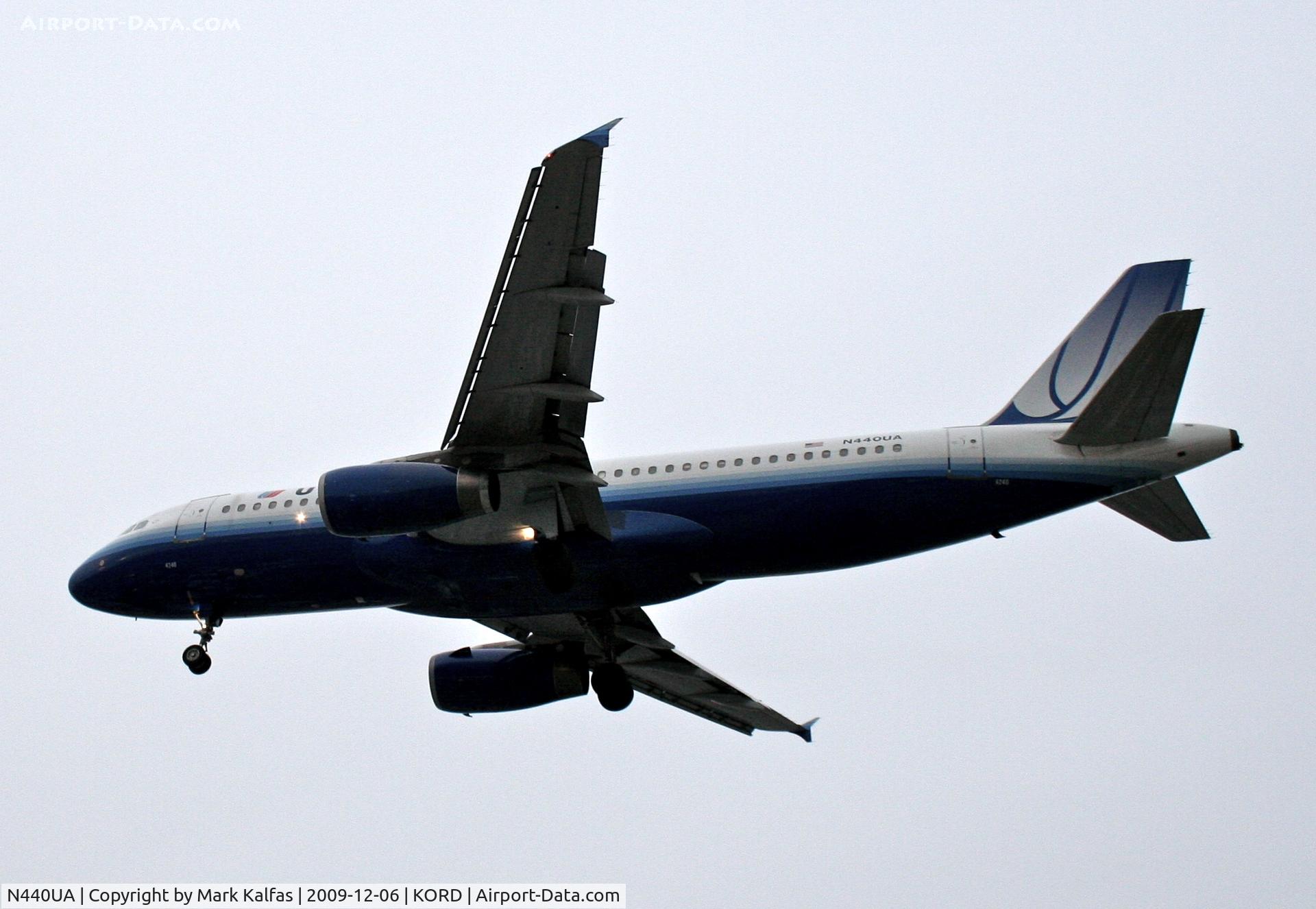 N440UA, 1997 Airbus A320-232 C/N 702, United Airlines A320-232, UAL683 arriving from KLGA on 27L.