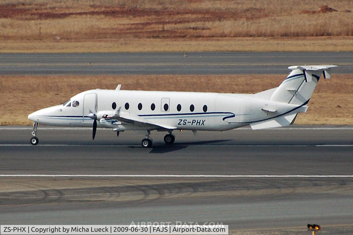 ZS-PHX, 1995 Beech 1900D C/N UE-145, At Jo'burg