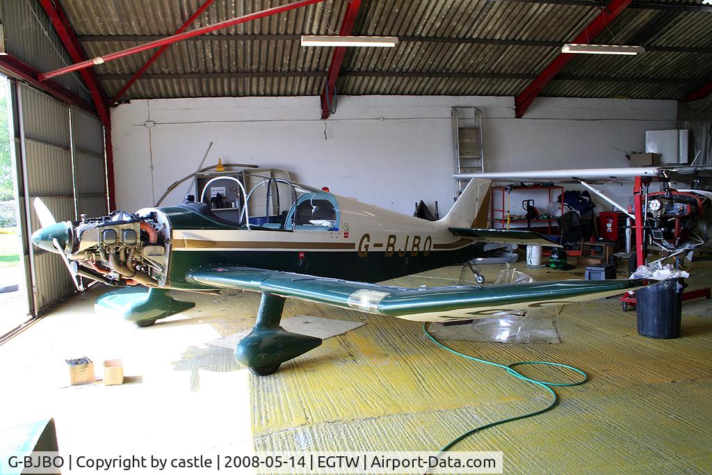 G-BJBO, 1966 CEA Jodel DR-250-160 Capitaine C/N 40, seen @ Oaksey Park