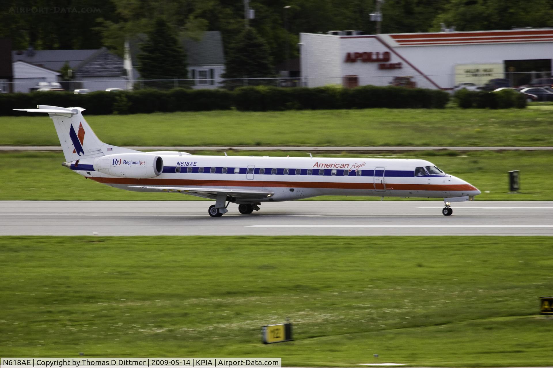 N618AE, 1998 Embraer ERJ-145LR (EMB-145LR) C/N 145097, American Eagle (N618AE) departure roll