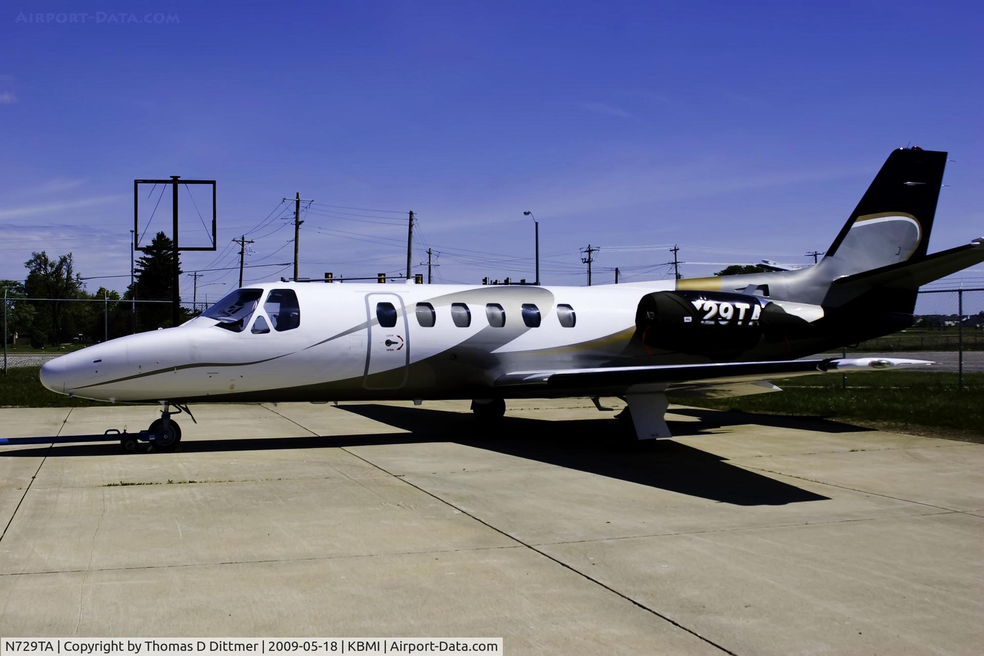 N729TA, 1983 Cessna 550 Citation II C/N 550-0483, N729TA on Image Air Ramp