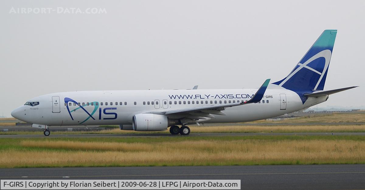 F-GIRS, 1999 Boeing 737-86N C/N 28612, taxi to the active