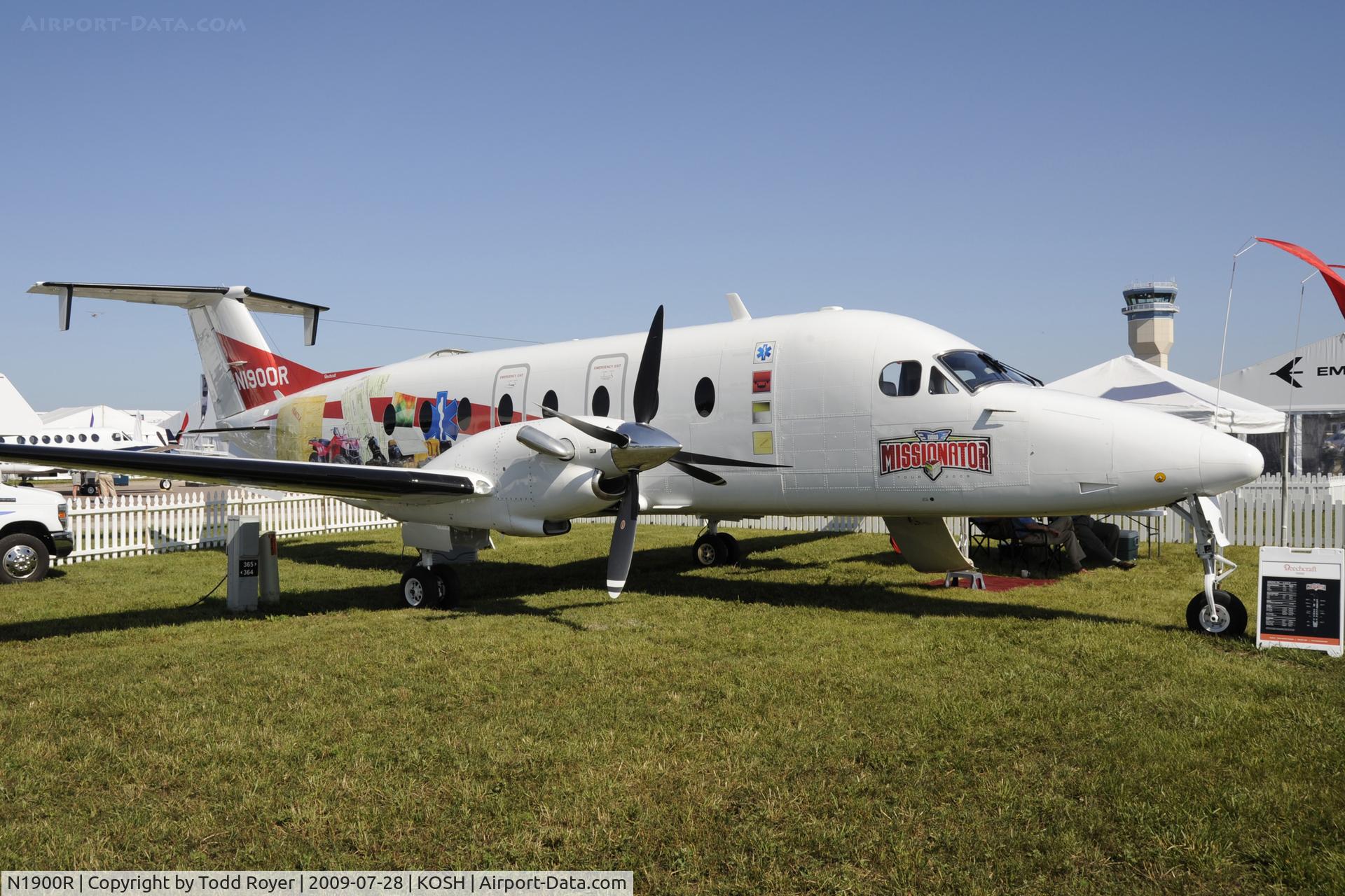 N1900R, 1993 Beech 1900D C/N UE-64, EAA AIRVENTURE 2009