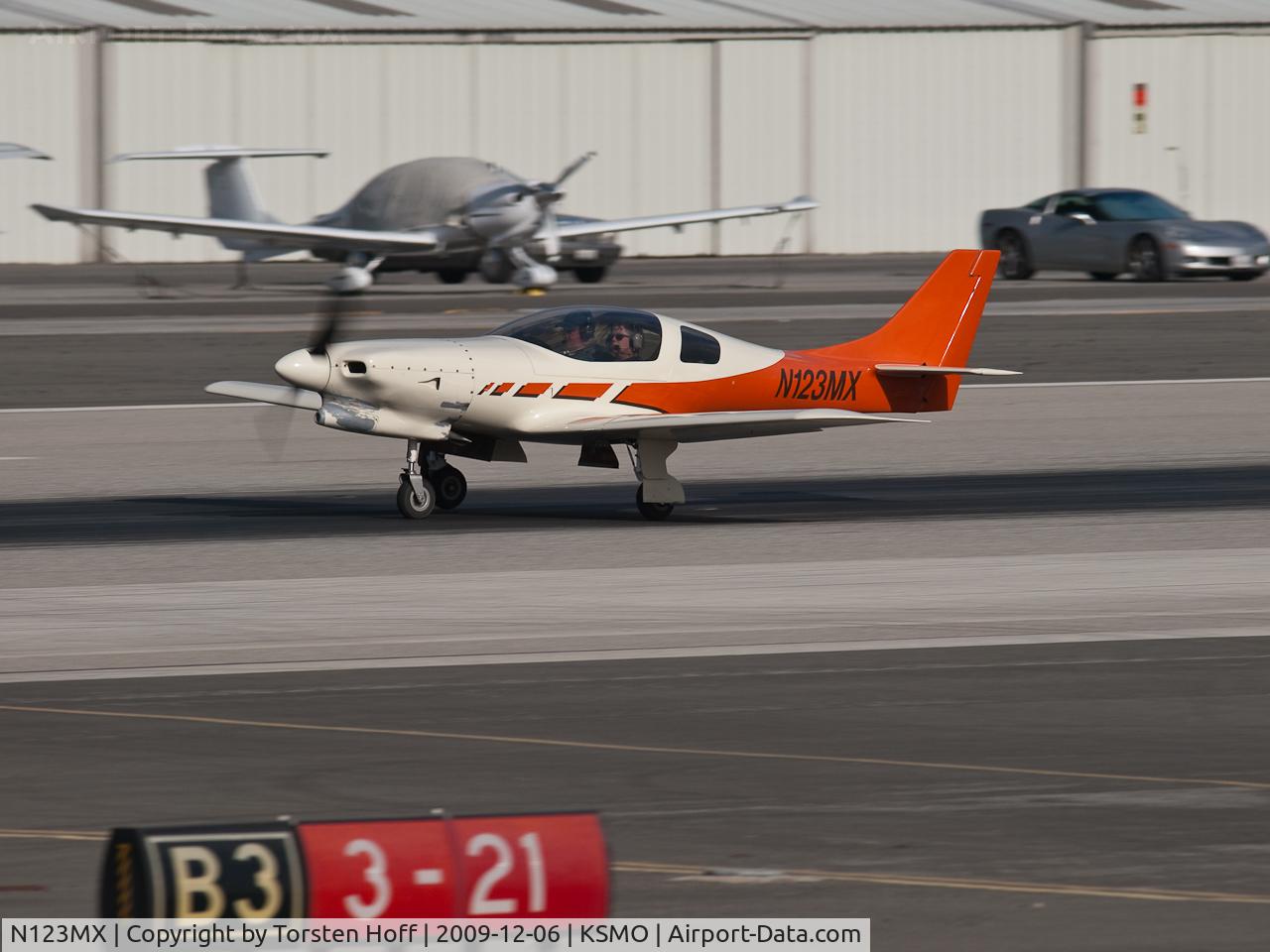 N123MX, 1988 Lancair 235 C/N 131, N123MX departing from RWY 21