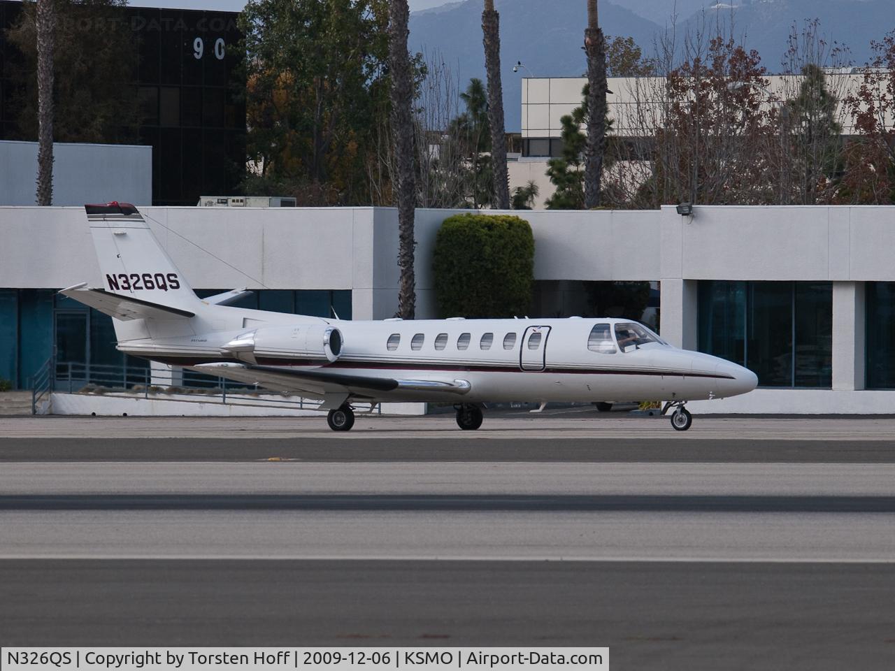 N326QS, 1999 Cessna 560 Citation Ultra C/N 560-0526, N326QS taxiing