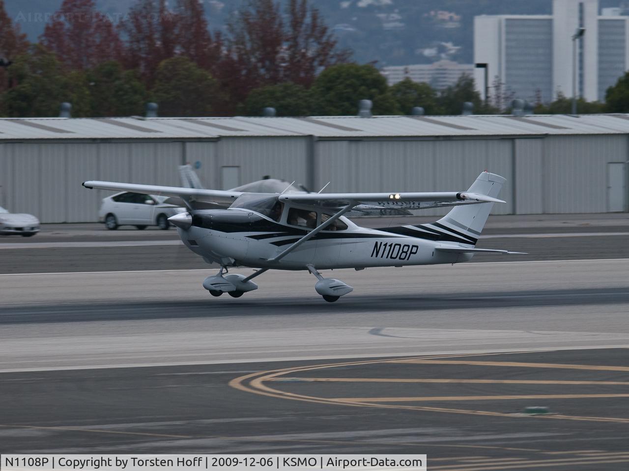 N1108P, 2006 Cessna T182T Turbo Skylane C/N T18208639, N1108P departing from RWY 21