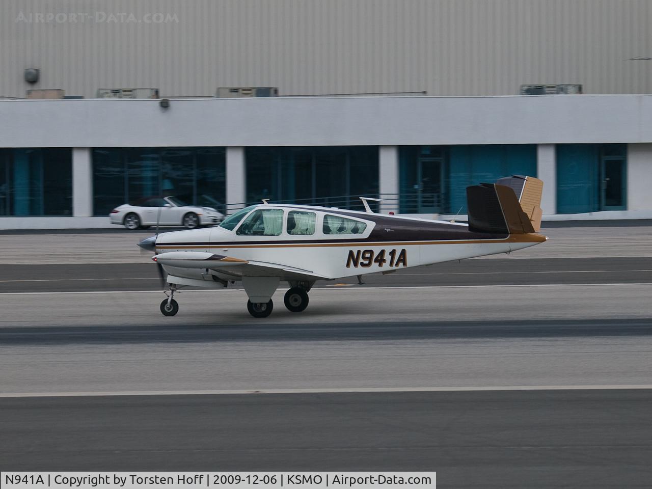 N941A, 1965 Beech S35 Bonanza C/N D-7865, N941A arriving on RWY 21