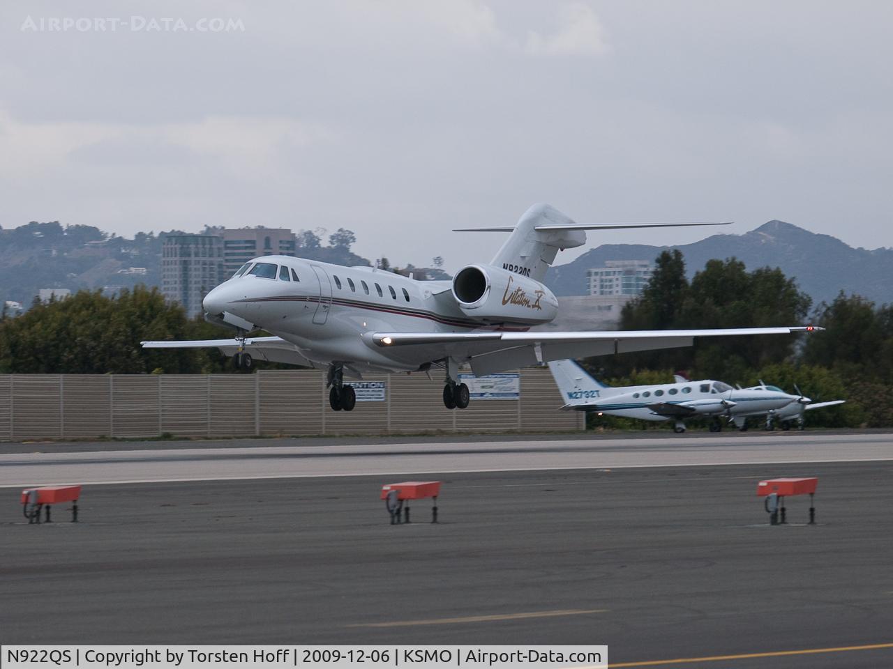 N922QS, 2008 Cessna 750 Citation X Citation X C/N 750-0293, N922QS arriving on RWY 21