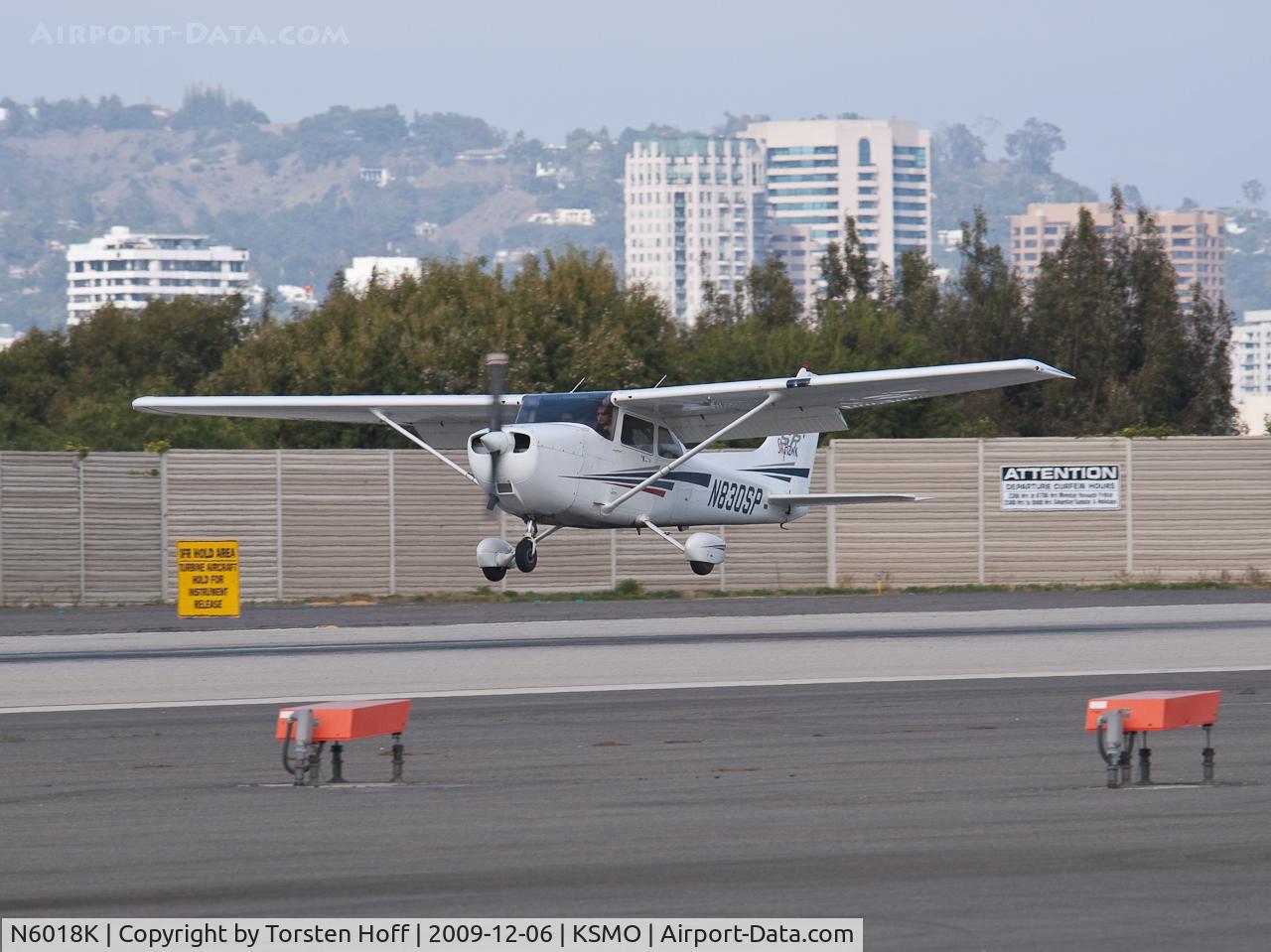 N6018K, 2006 Cessna 172S Skyhawk SP C/N 172S10174, N6018K arriving on RWY 21