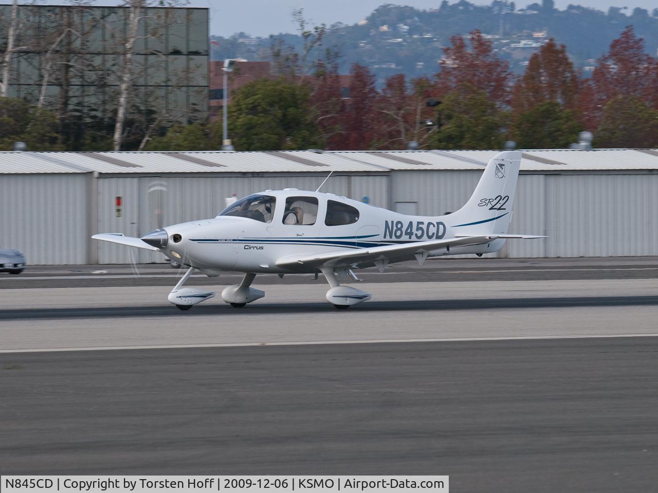 N845CD, 2002 Cirrus SR22 C/N 0194, N845CD departing from RWY 21