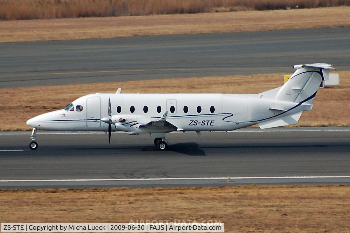 ZS-STE, 1994 Beech 1900D C/N UE-80, At Jo'burg