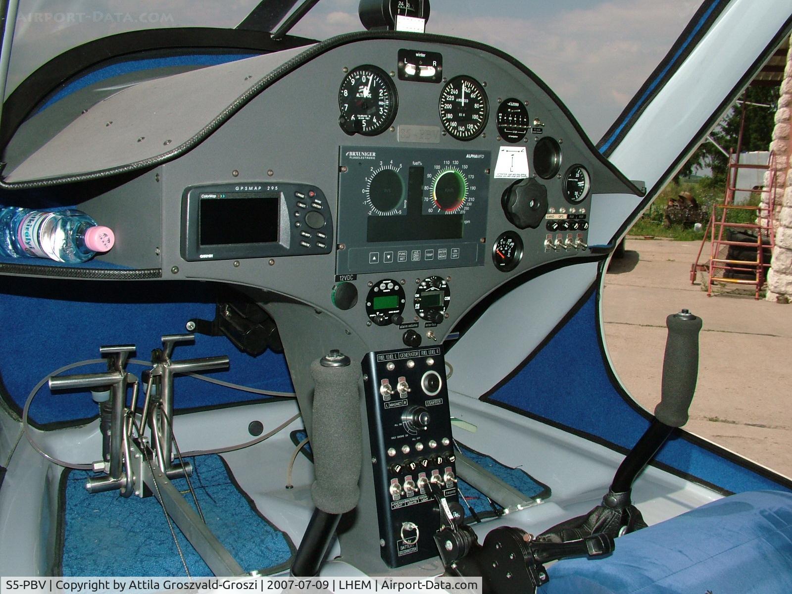 S5-PBV, 2003 Pipistrel Sinus 912 C/N Not found HA-YLEA, Esztergom Airfield - cocpit