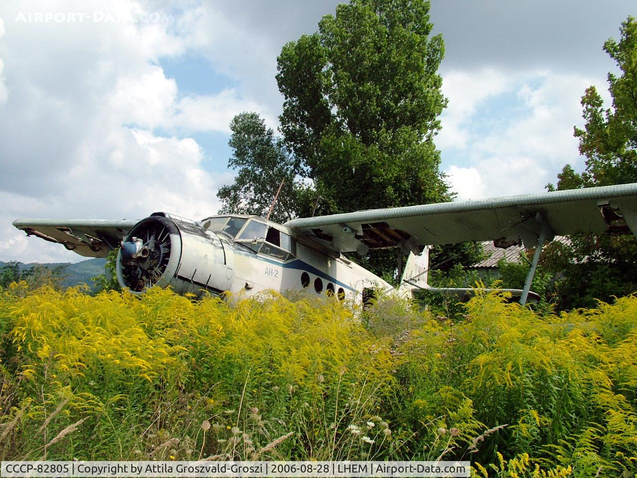 CCCP-82805, 1975 PZL-Mielec AN-2R C/N 1G166-23, Esztergom Airfield