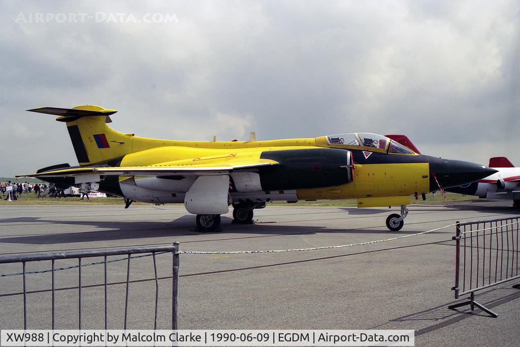 XW988, 1974 Hawker Siddeley Buccaneer S.2B C/N B3-03-72, Hawker Siddeley Buccaneer S2B at the Battle of Britain Airshow, A&AEE, Boscombe Down in 1990.