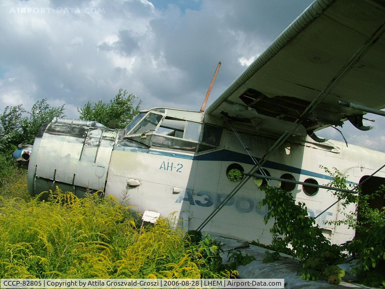 CCCP-82805, 1975 PZL-Mielec AN-2R C/N 1G166-23, Esztergom Airfield
