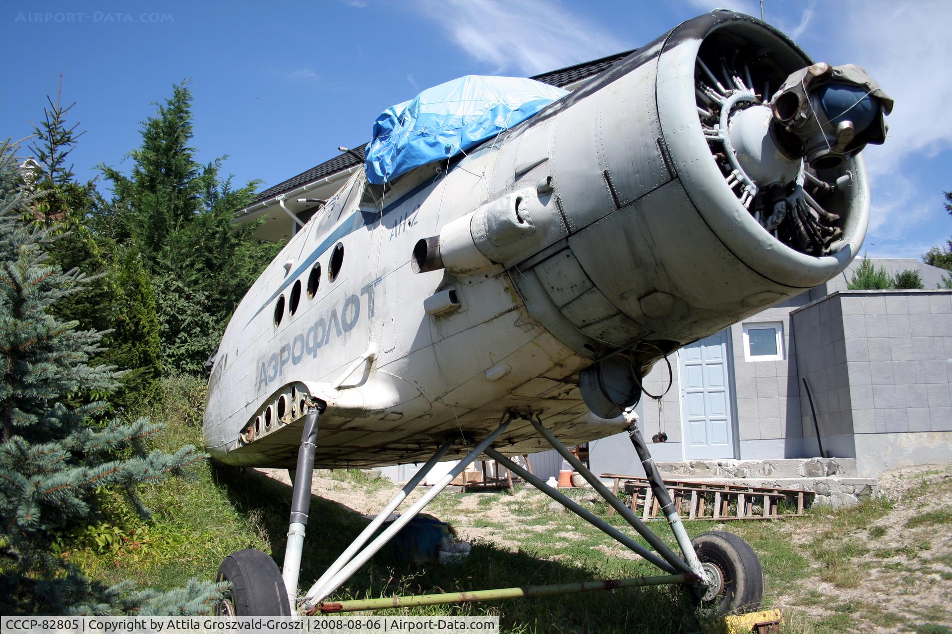CCCP-82805, 1975 PZL-Mielec AN-2R C/N 1G166-23, Szentendre, on the yard of a private house.