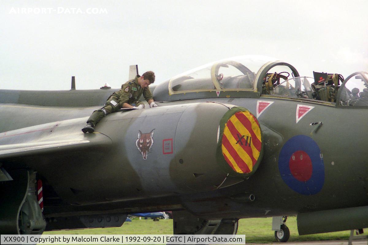 XX900, 1976 Hawker Siddeley Buccaneer S.2B C/N B3-05-75, Hawker Siddeley Buccaneer S2B from RAF No 12 Sqn Lossiemouth at the Dreamflight Airshow, Cranfield in 1992.