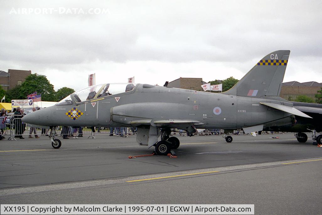 XX195, 1978 Hawker Siddeley Hawk T.1 C/N 042/312042, Hawker Siddeley Hawk T1. From RAF No 100 Sqn, Finningley at RAF Waddington's Air Show in 1995.
