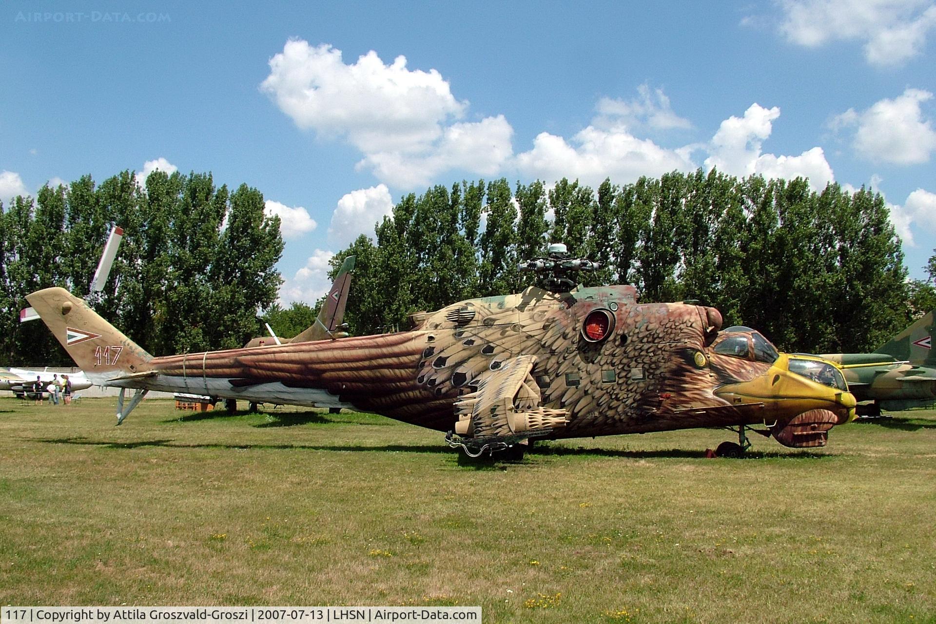 117, 1980 Mil Mi-24D Hind D C/N K20117, Szolnok-Szandaszölös airplane museum. 