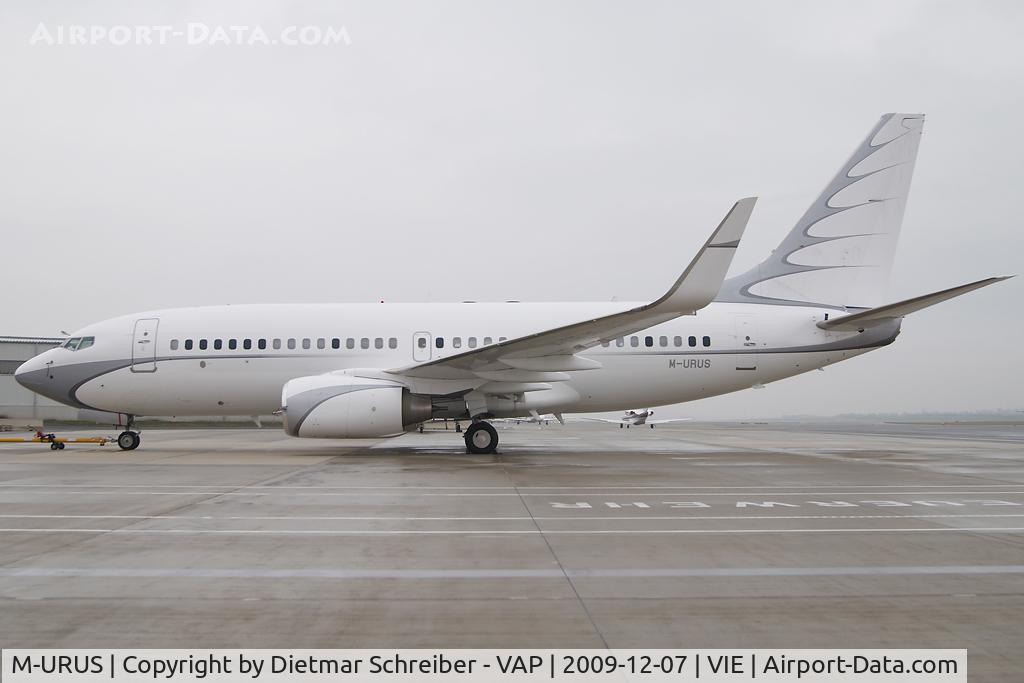 M-URUS, 2005 Boeing 737-7GC BBJ C/N 34622, Boeing 737-700