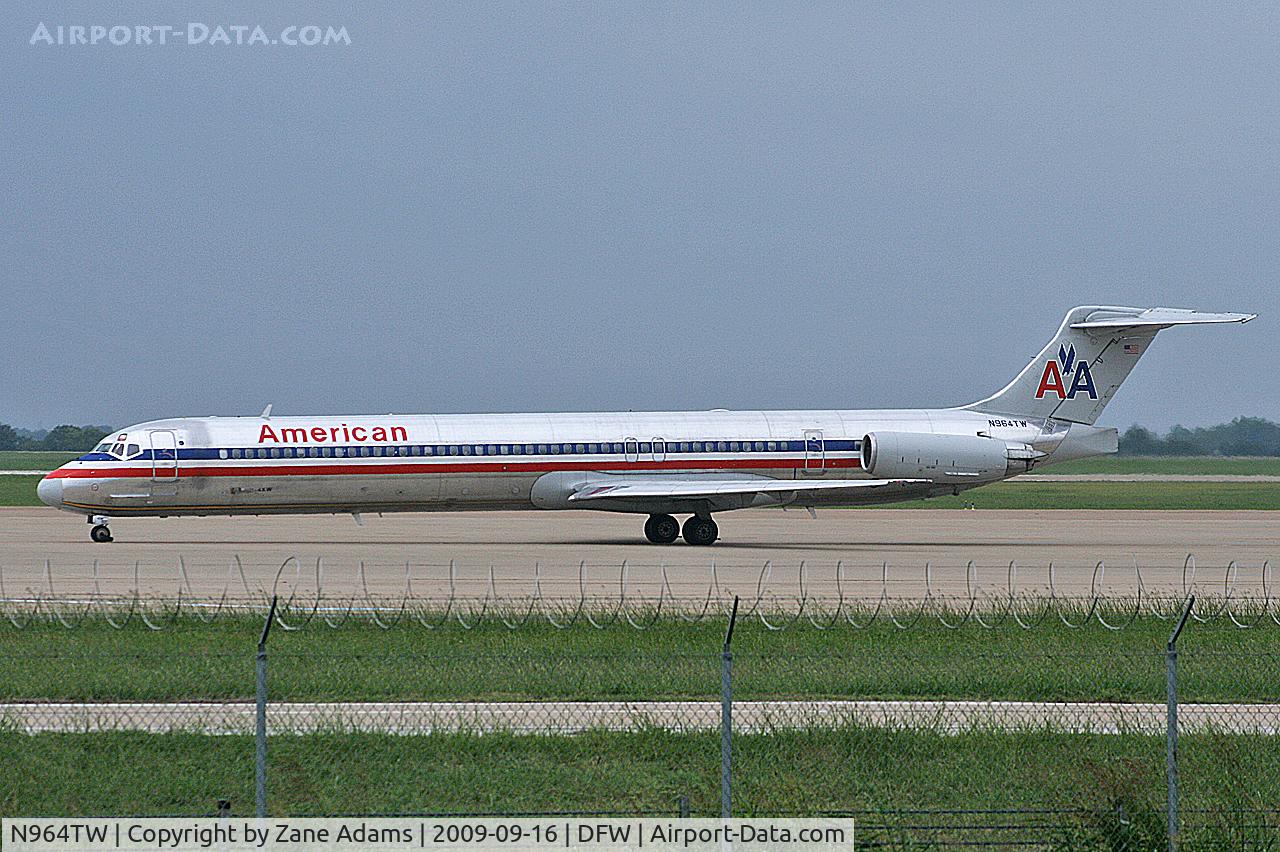 N964TW, 1999 McDonnell Douglas MD-83 (DC-9-83) C/N 53614, American Airlines at DFW