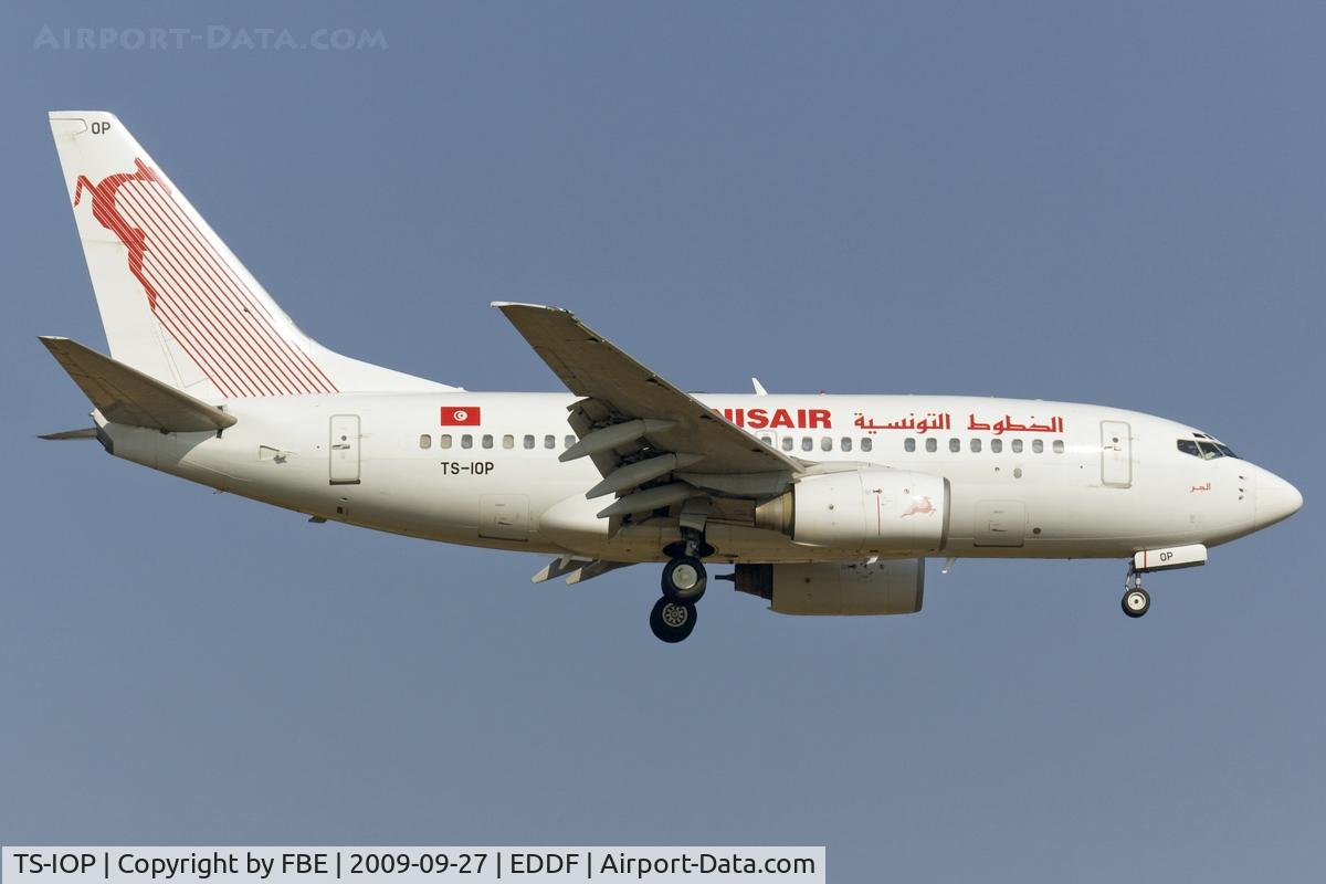 TS-IOP, 2000 Boeing 737-6H3 C/N 29500, short final RW07R