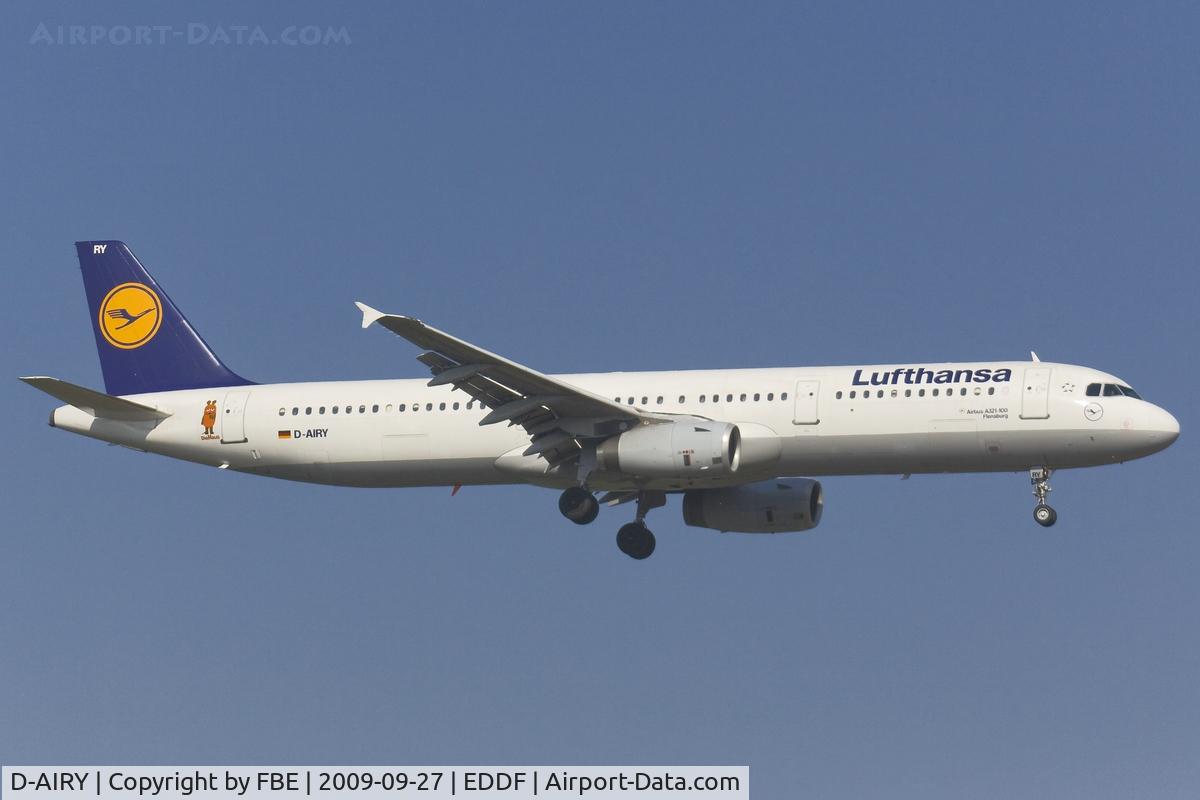 D-AIRY, 1998 Airbus A321-131 C/N 0901, short final RW07R