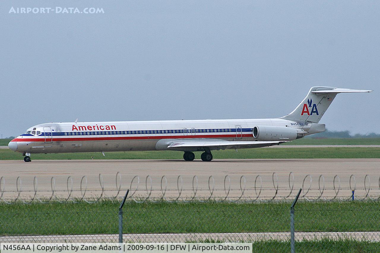 N456AA, 1988 McDonnell Douglas MD-82 (DC-9-82) C/N 49561, American Airlines at DFW