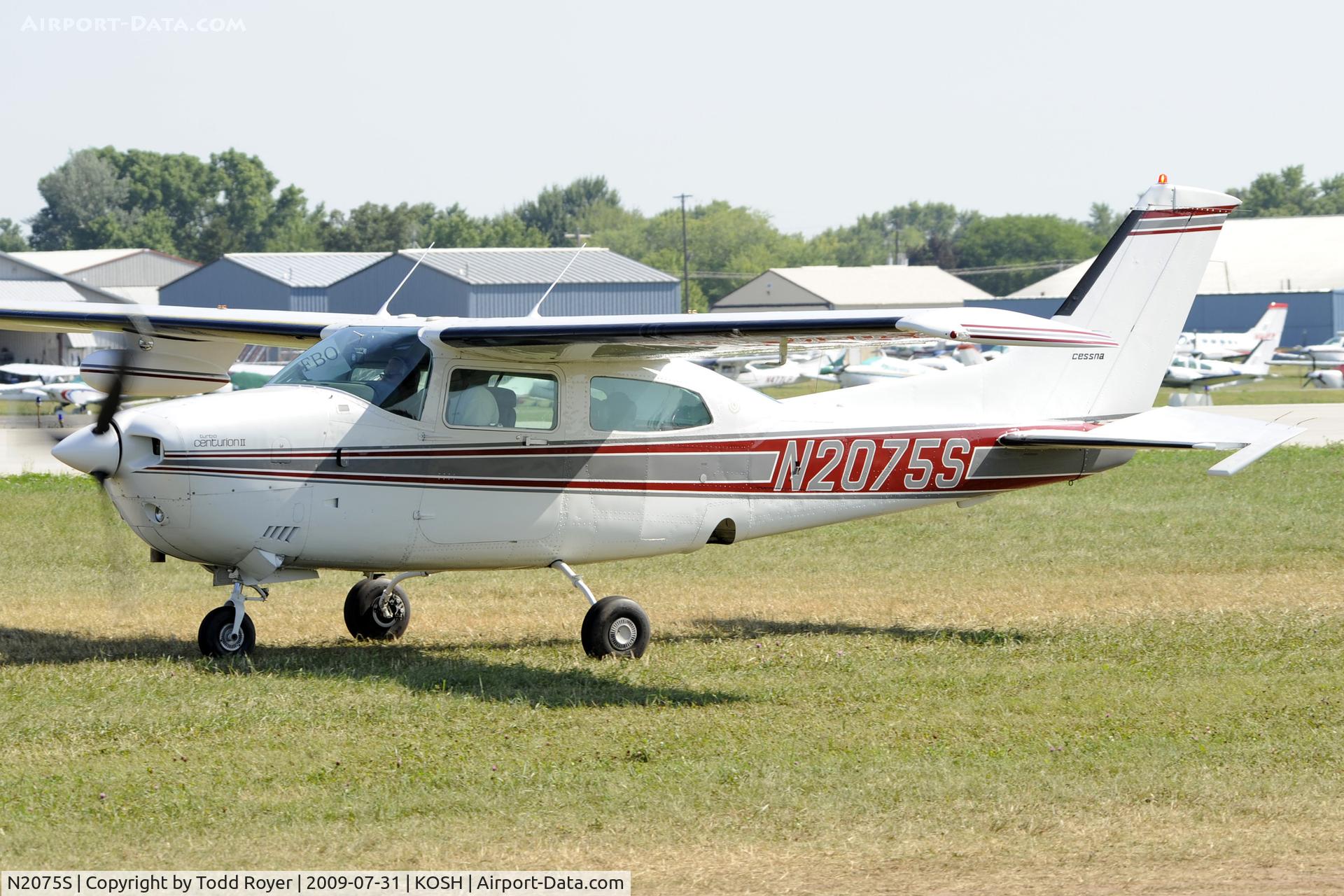 N2075S, 1976 Cessna T210M Turbo Centurion C/N 21061042, EAA AIRVENTURE 2009