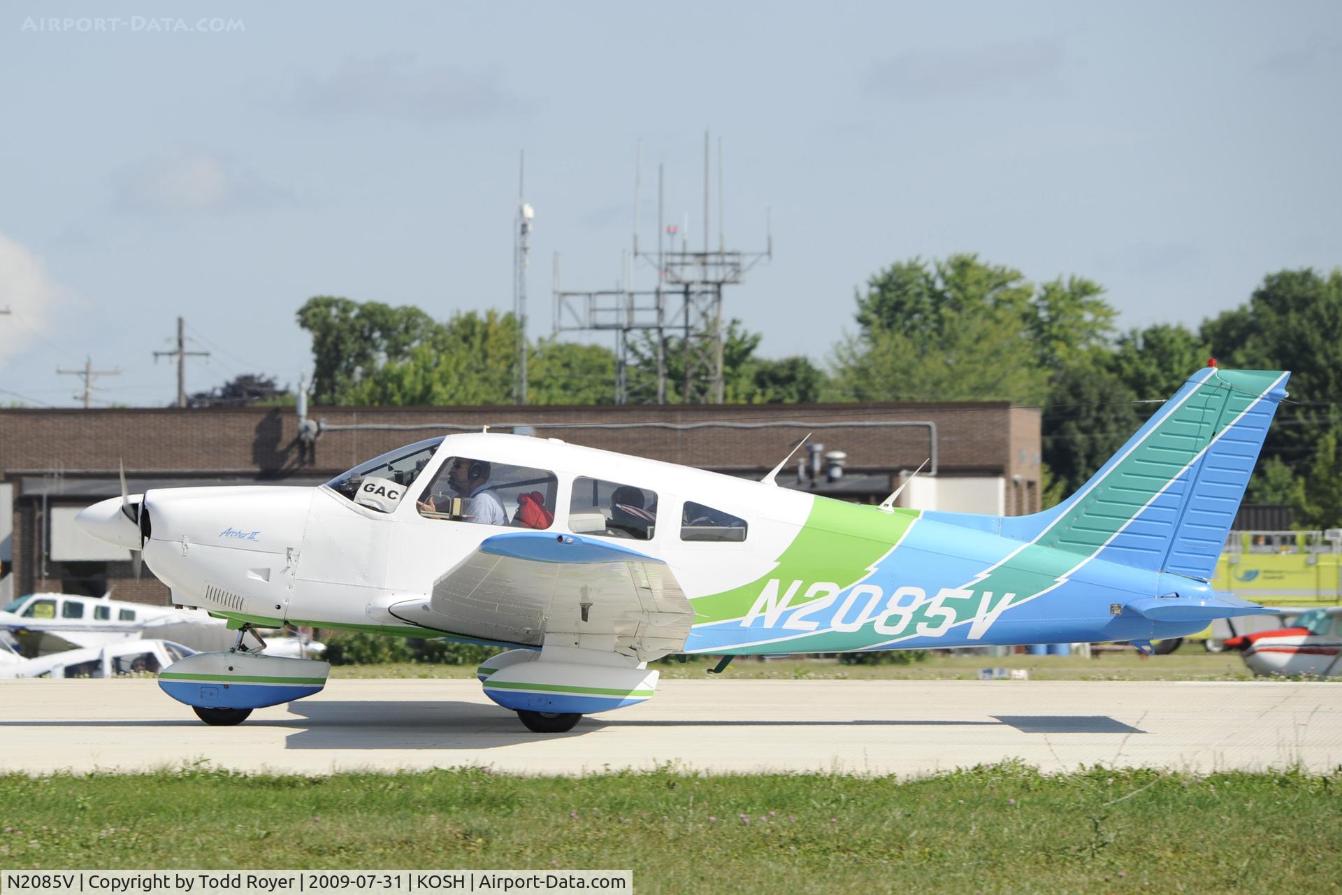 N2085V, 1979 Piper PA-28-181 Archer C/N 28-7990337, EAA AIRVENTURE 2009