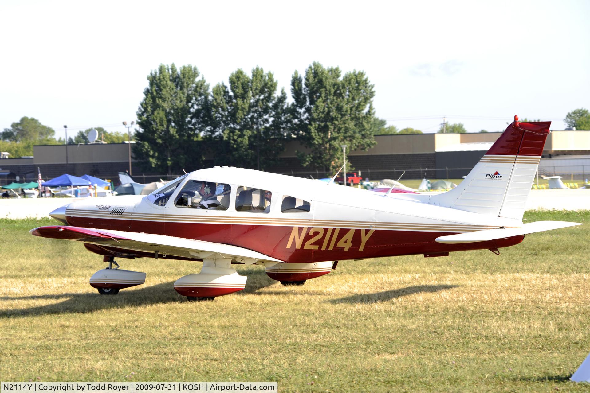 N2114Y, Piper PA-28-201T Turbo Dakota C/N 28-7921012, EAA AIRVENTURE 2009