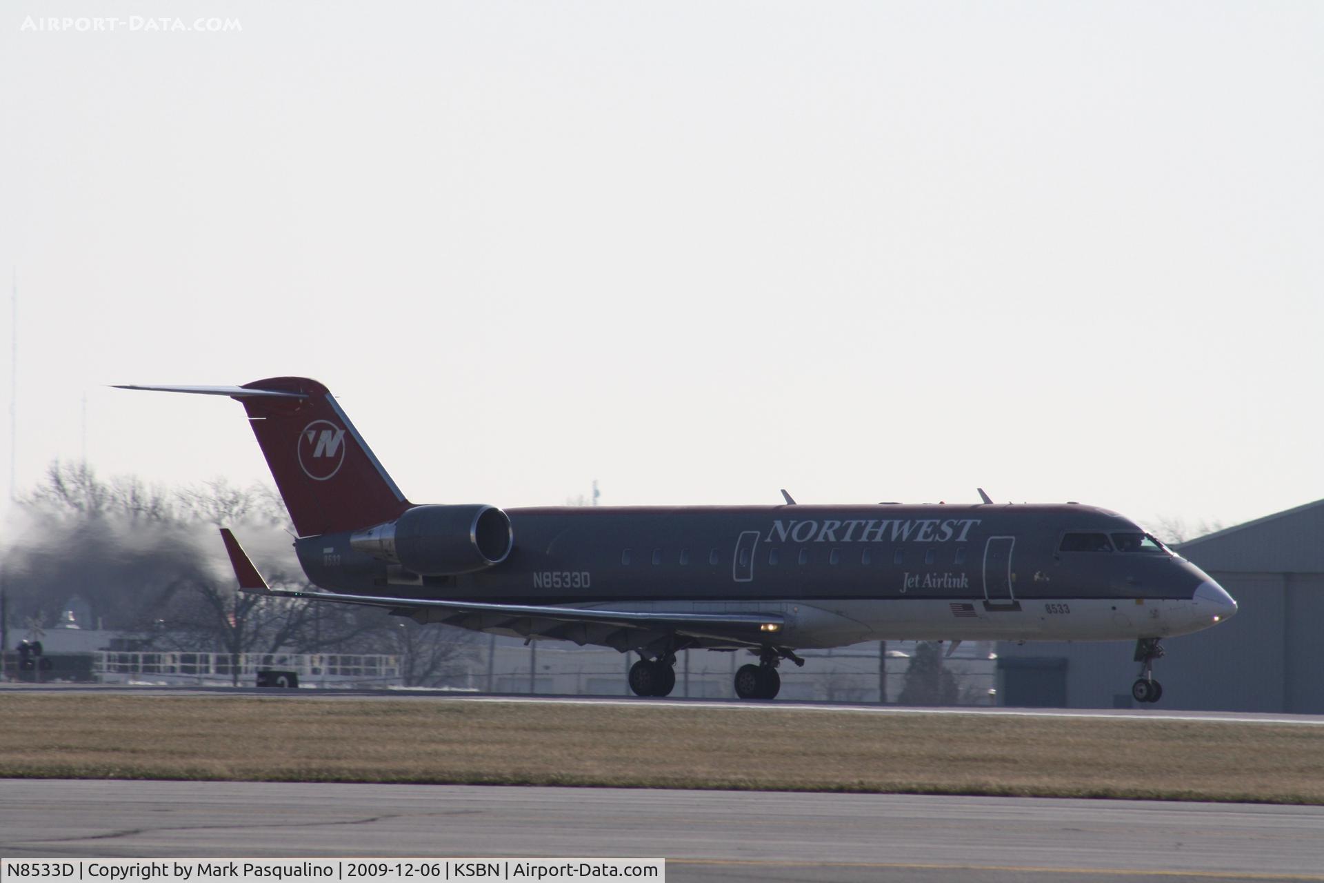 N8533D, 2001 Bombardier CRJ-200LR (CL-600-2B19) C/N 7533, CL-600-2B19