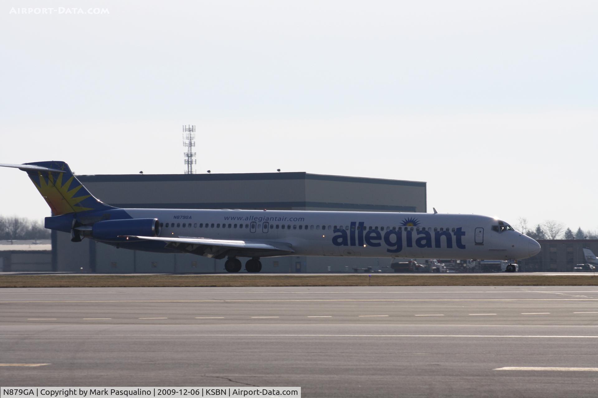 N879GA, 1996 McDonnell Douglas MD-83 (DC-9-83) C/N 53486, MD-83