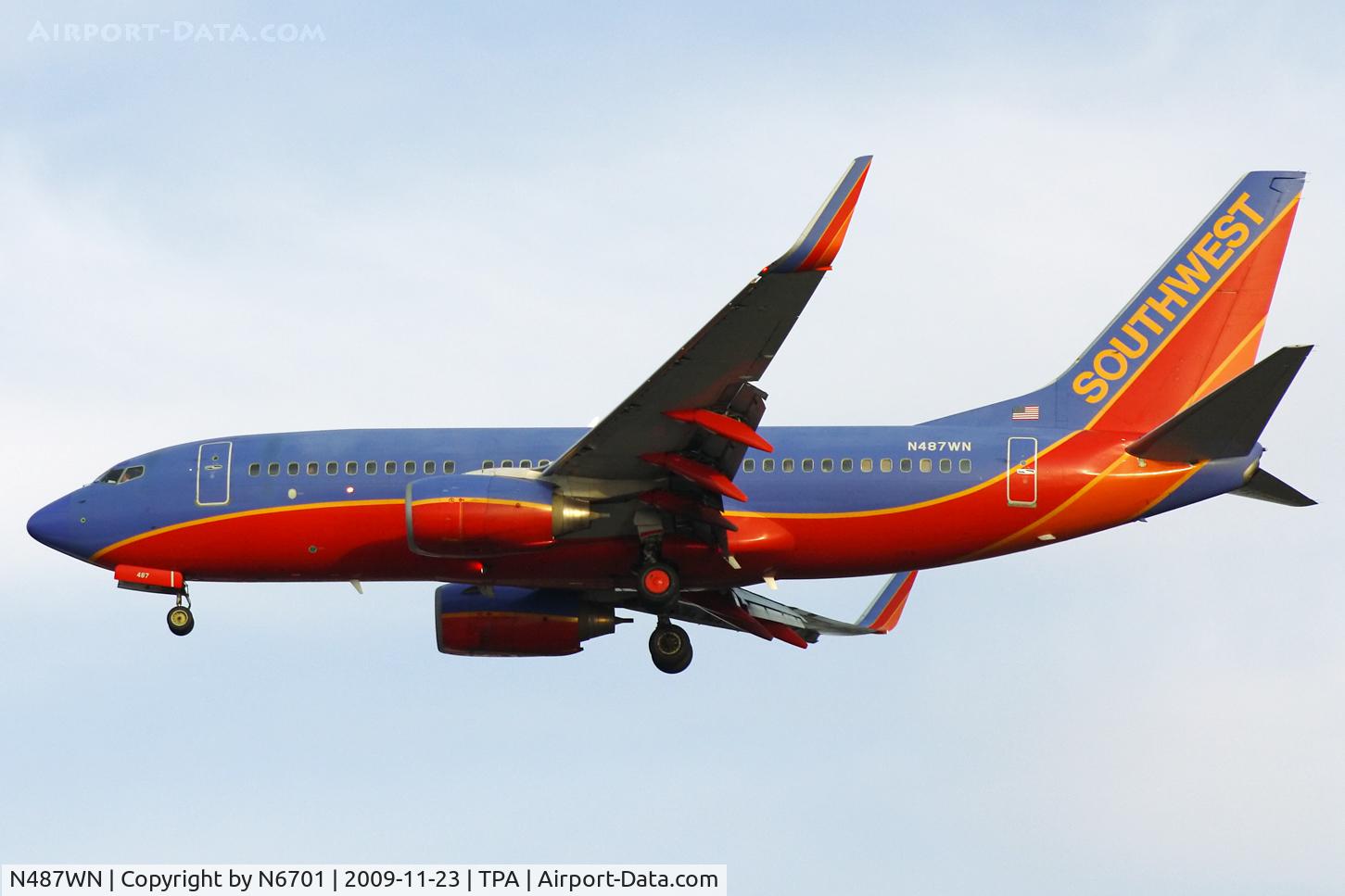 N487WN, 2004 Boeing 737-7H4 C/N 33854, Southwest
