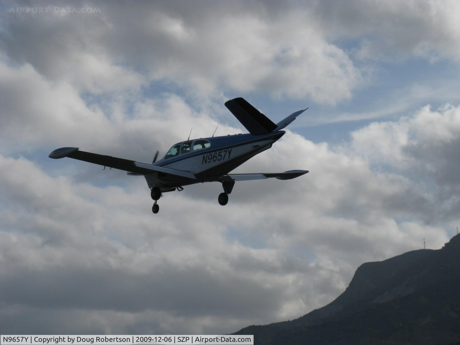 N9657Y, 1962 Beech P35 Bonanza C/N D-7072, 1962 Beech P35 BONANZA, Continental IO-470-N 260 Hp, tip tanks, tri-blade prop, landing Rwy 04
