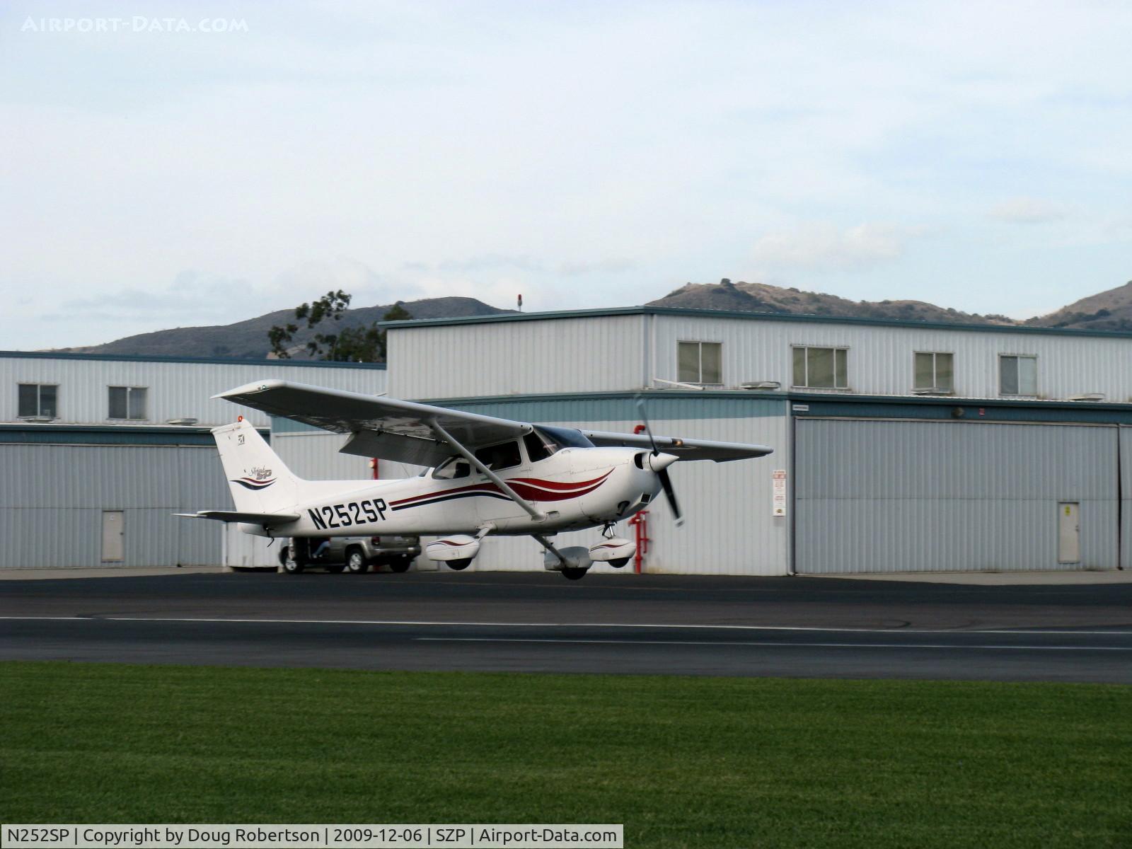 N252SP, 1999 Cessna 172S C/N 172S8228, 1999 Cessna 172S SKYHAWK SP, Lycoming IO-360-L2A 180 Hp, landing Rwy 04