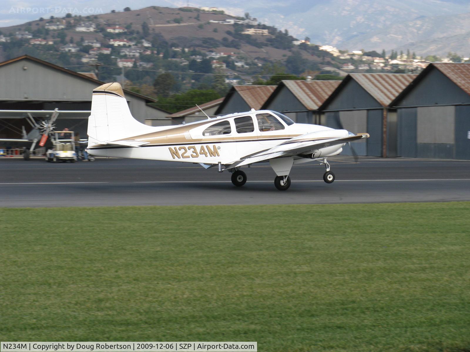 N234M, 1963 Beech D95A Travel Air C/N TD-560, 1963 Beech D95A TRAVEL AIR, two Lycoming IO-360-B1A 180 Hp each, landing Rwy 04