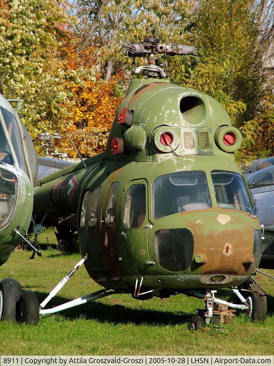8911, 1984 Mil (PZL-Swidnik) Mi-2 C/N 518911104, Szolnok-Szandaszölös airplane museum.