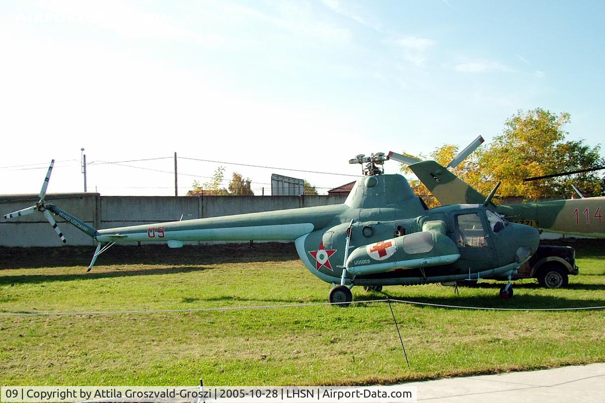 09, 1963 PZL-Swidnik SM-1 C/N W05009, Szolnok-Szandaszölös airplane museum.