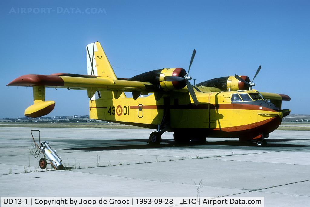 UD13-1, Canadair CL-215-I (CL-215-1A10) C/N 1010, In 1993 Gr 43 operated a mix of old CL215s and newer CL215Ts.
