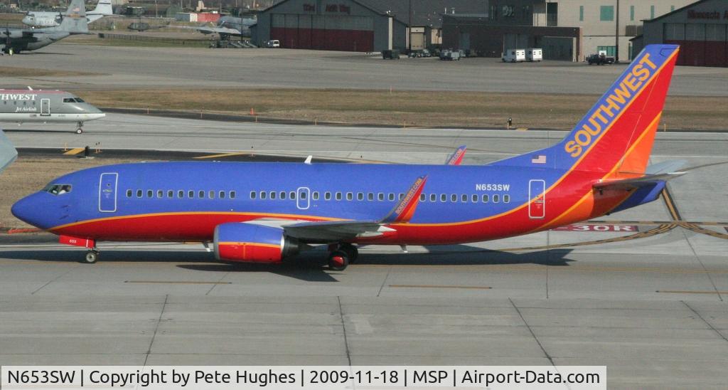 N653SW, 1997 Boeing 737-3H4 C/N 28398, at MSP