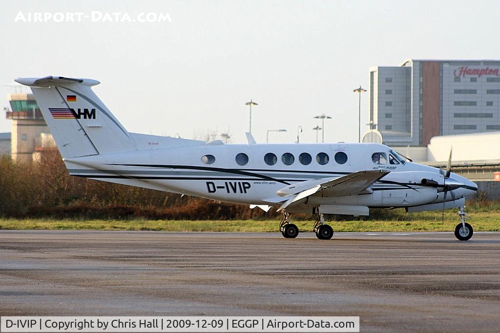 D-IVIP, 1999 Raytheon B200 King Air C/N BB-1672, VHM Schul- und Charterflug