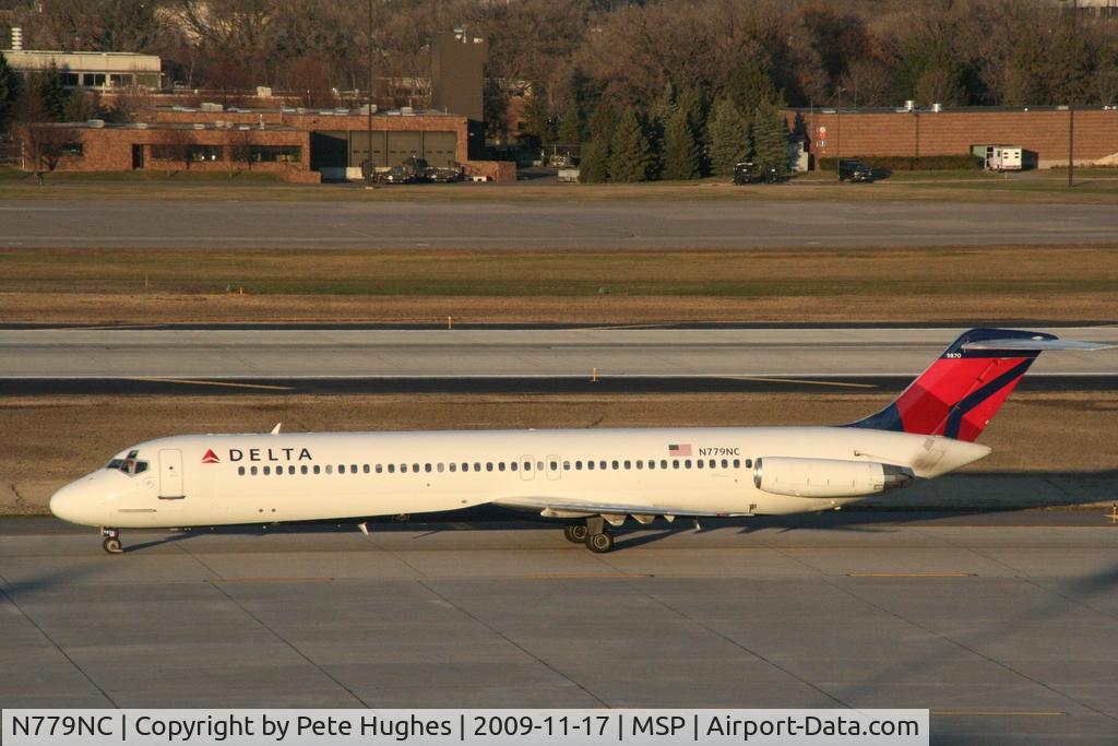 N779NC, 1979 McDonnell Douglas DC-9-51 C/N 48101, at MSP